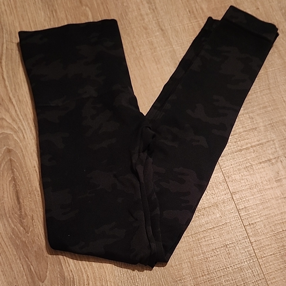 Spanx | Stylish Camouflage Leggings